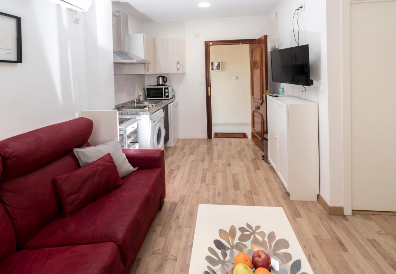 R&m C/sierpes 46 Appartement